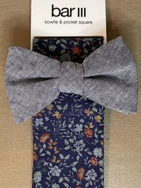 Bar III Bow Tie and Pocket Square Set